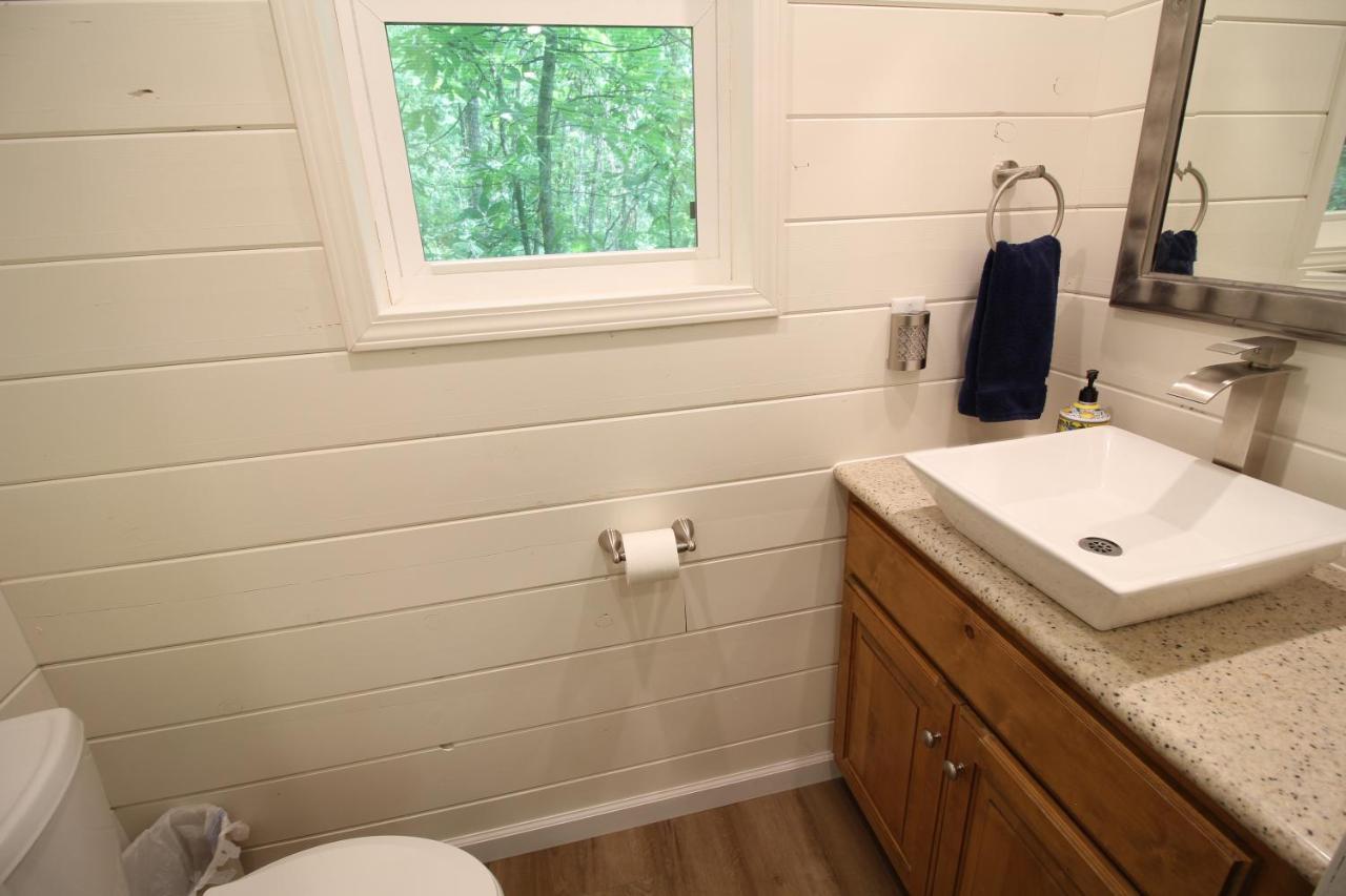 Secluded Treehouse In The Woods - Tree Hugger Hideaway Villa Branson Exterior foto