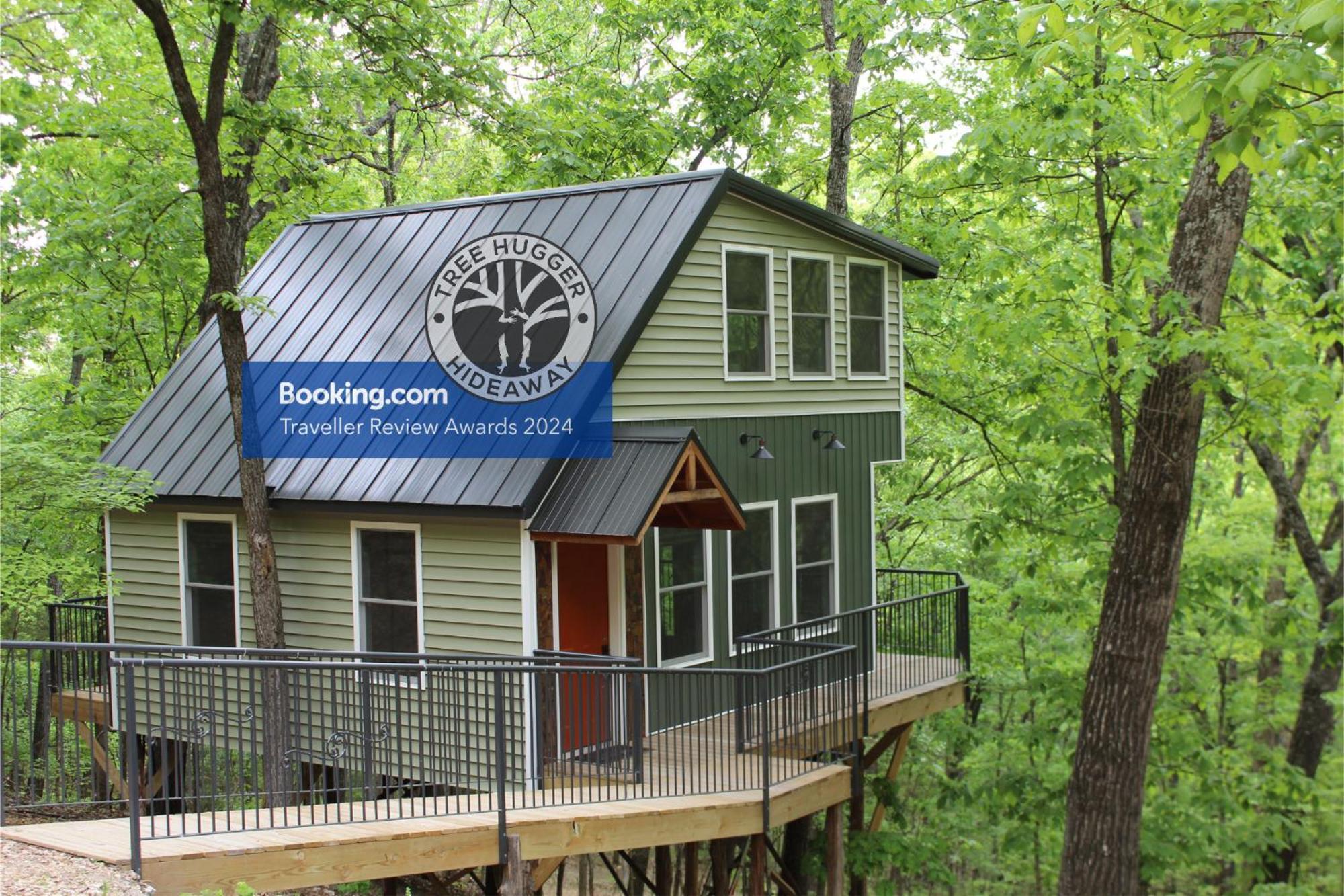 Secluded Treehouse In The Woods - Tree Hugger Hideaway Villa Branson Exterior foto